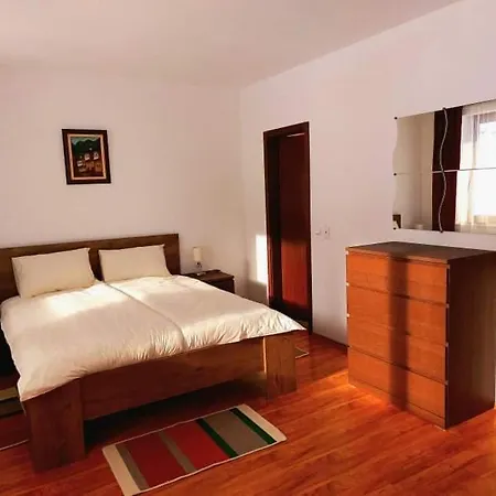 Апартамент Rada'S Place - Pamporovo Palace * Pamporovo